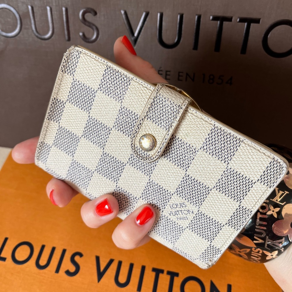Louis Vuitton Damier Azur Canvas Checkered Wallet - Cream & Blue